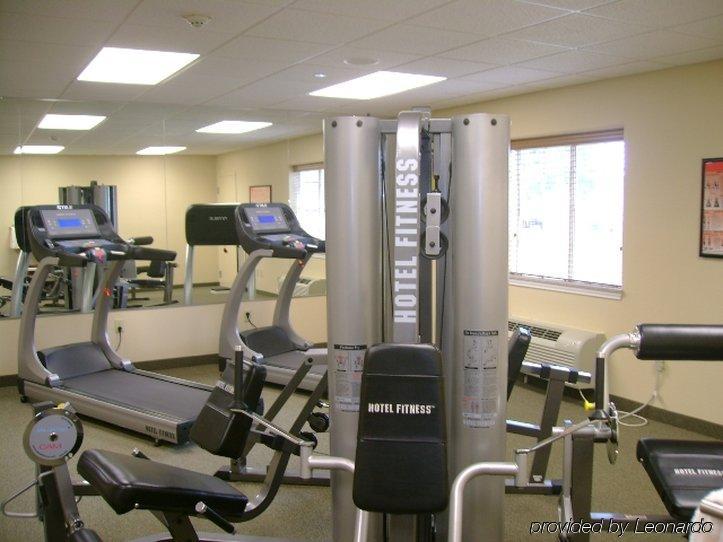 Candlewood Victoria By Ihg Facilities photo